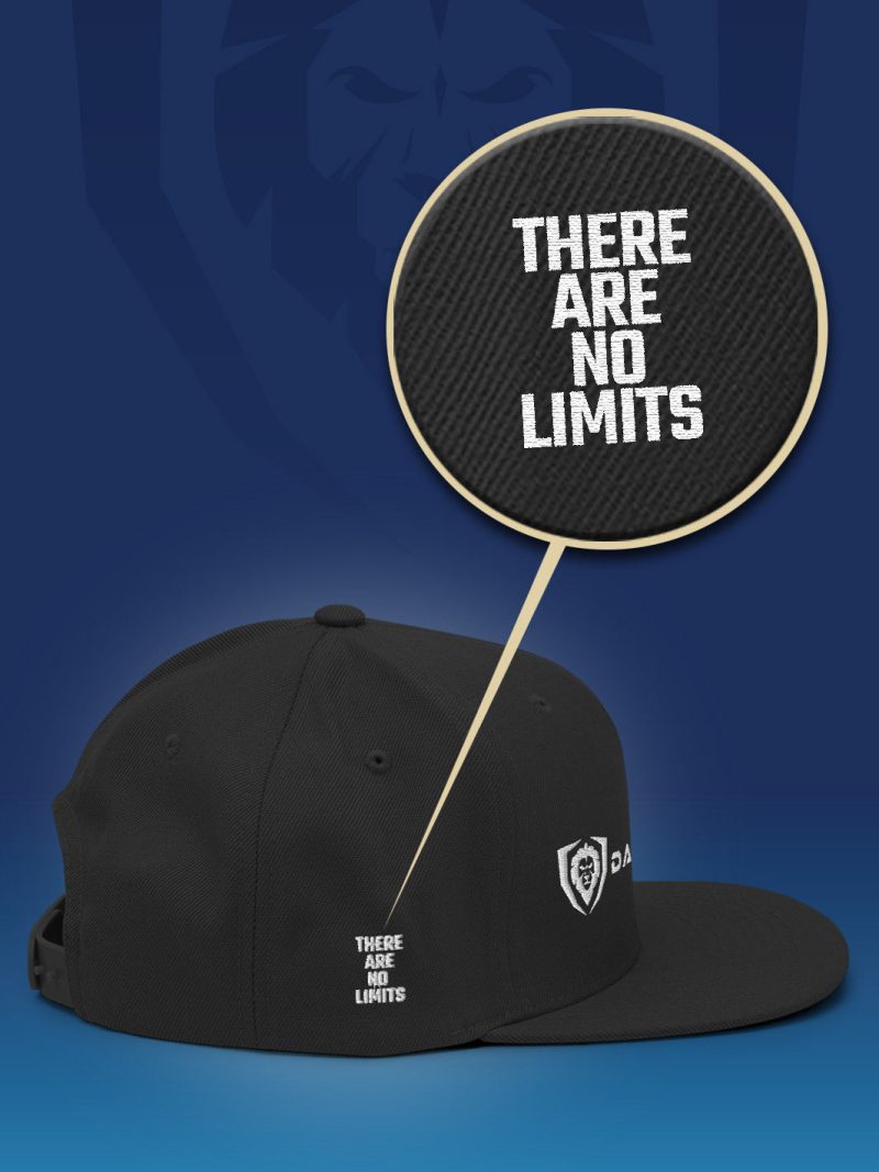 Classic Snapback Black Hat Lateral No Limits